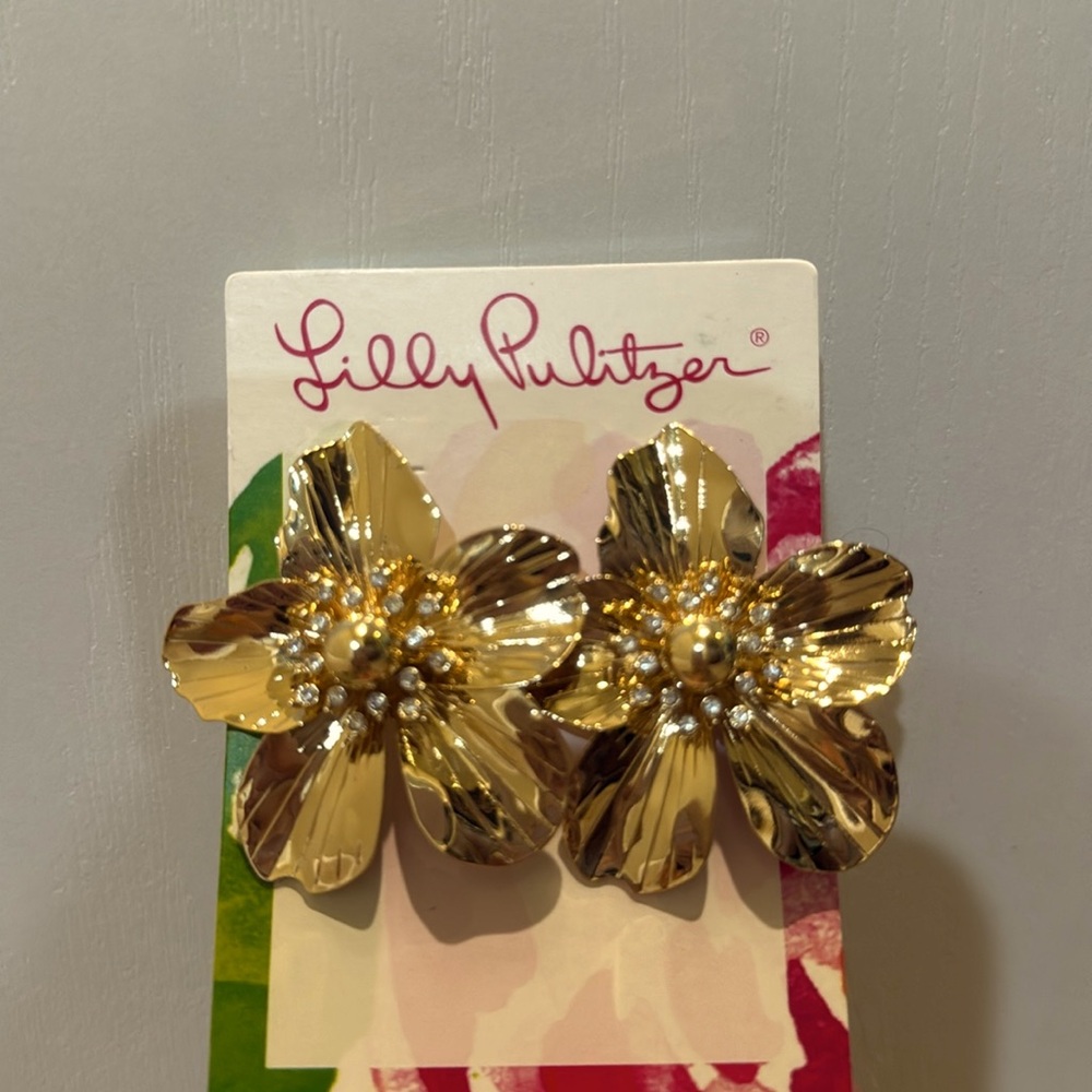NWT Oversized Orchid Earring